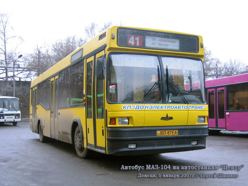 Донецк. МАЗ-104.021 003-87EA