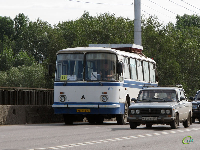 Великий Новгород. ЛАЗ-695НГ ав713