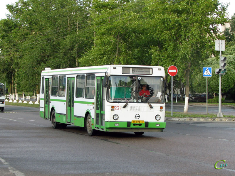 Общественный транспорт 28