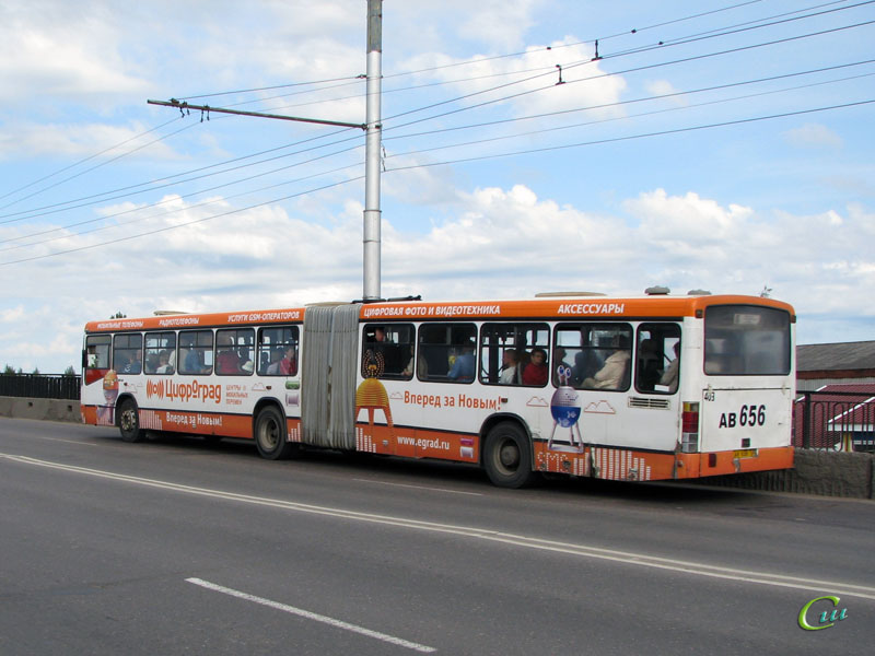 Великий Новгород. Mercedes-Benz O345G ав656