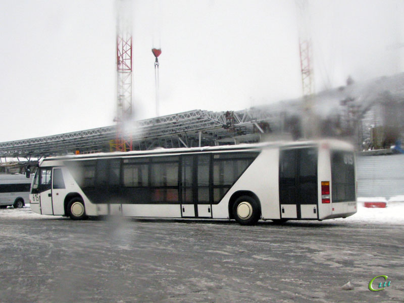 Москва. Neoplan N9012L №615