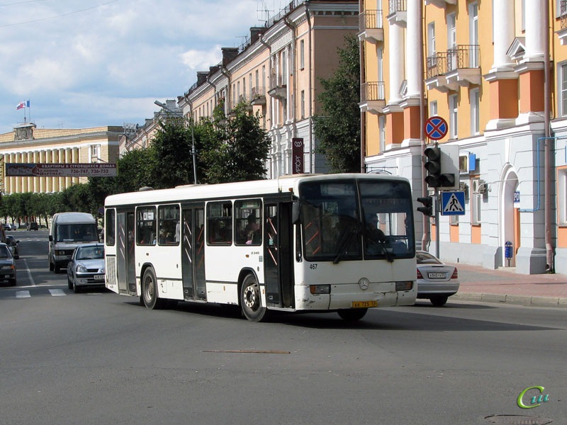 Великий Новгород. Mercedes-Benz O345 ав725