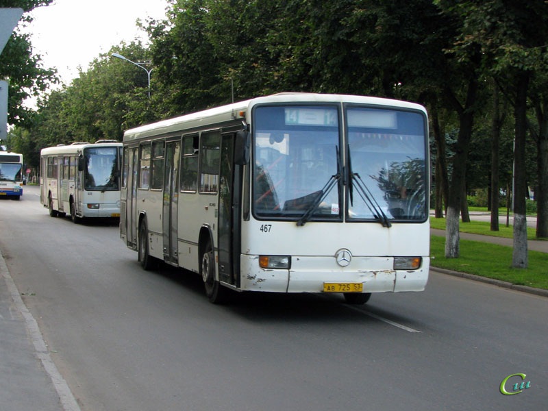 Великий Новгород. Mercedes-Benz O345 ав725