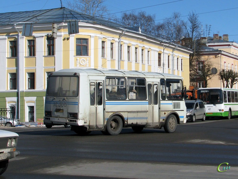 Великий Новгород. ПАЗ-32054 ас366