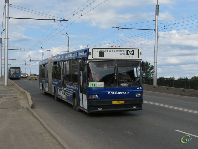 Великий Новгород. МАЗ-105.060 ас436