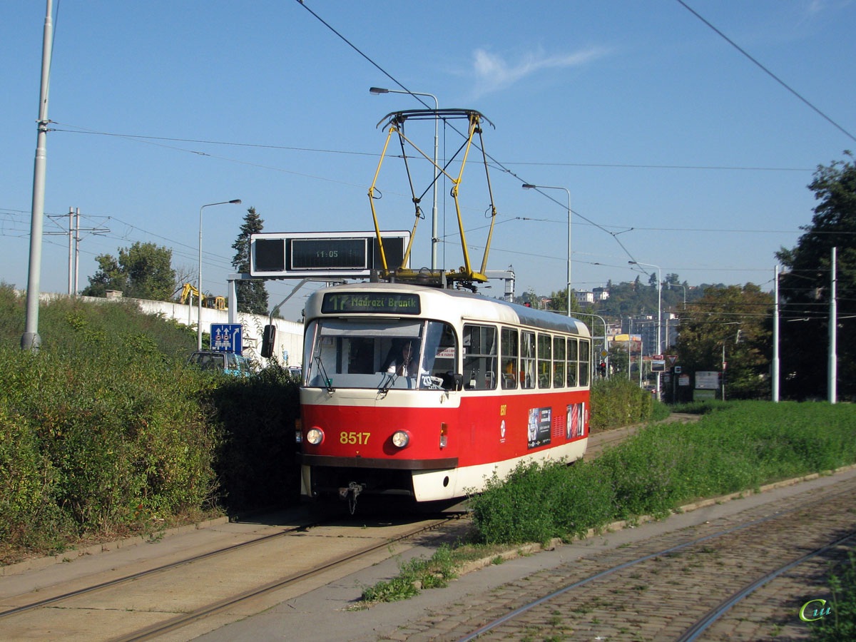 Прага. Tatra T3R.P №8517