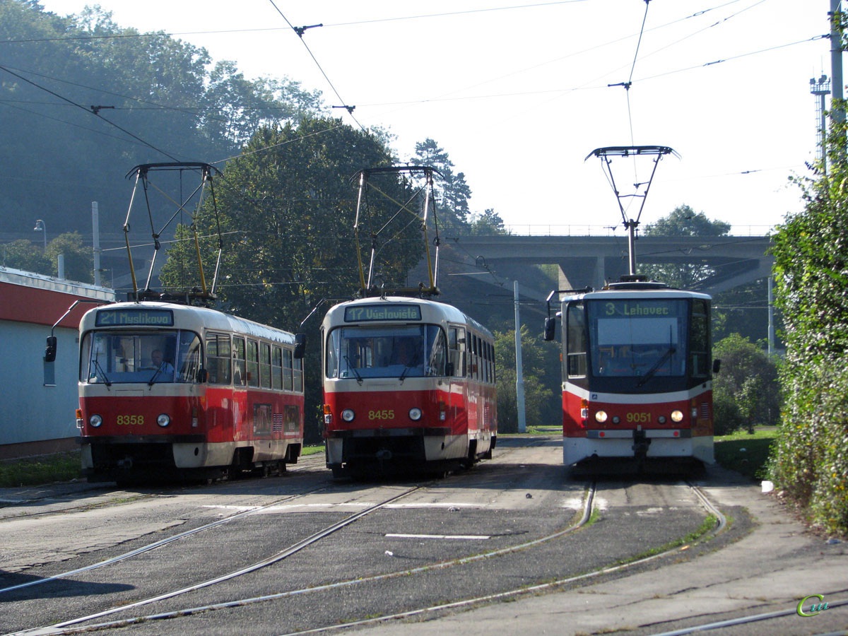 Прага. Tatra T3R.P №8455, Tatra T3R.P №8358, Tatra KT8D5R.N2P №9051