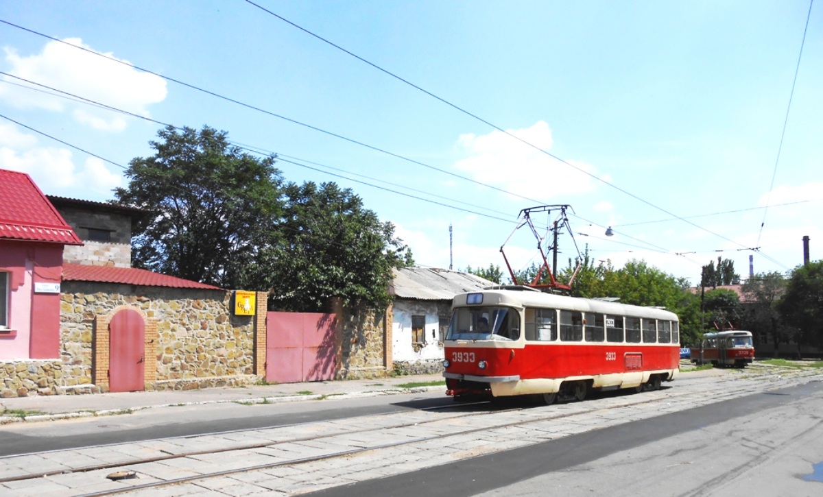 Донецк. Tatra T3SU №3933