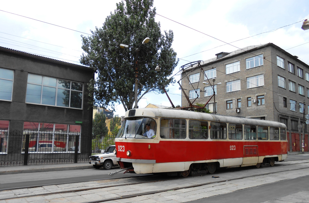 Донецк. Tatra T3SU №923