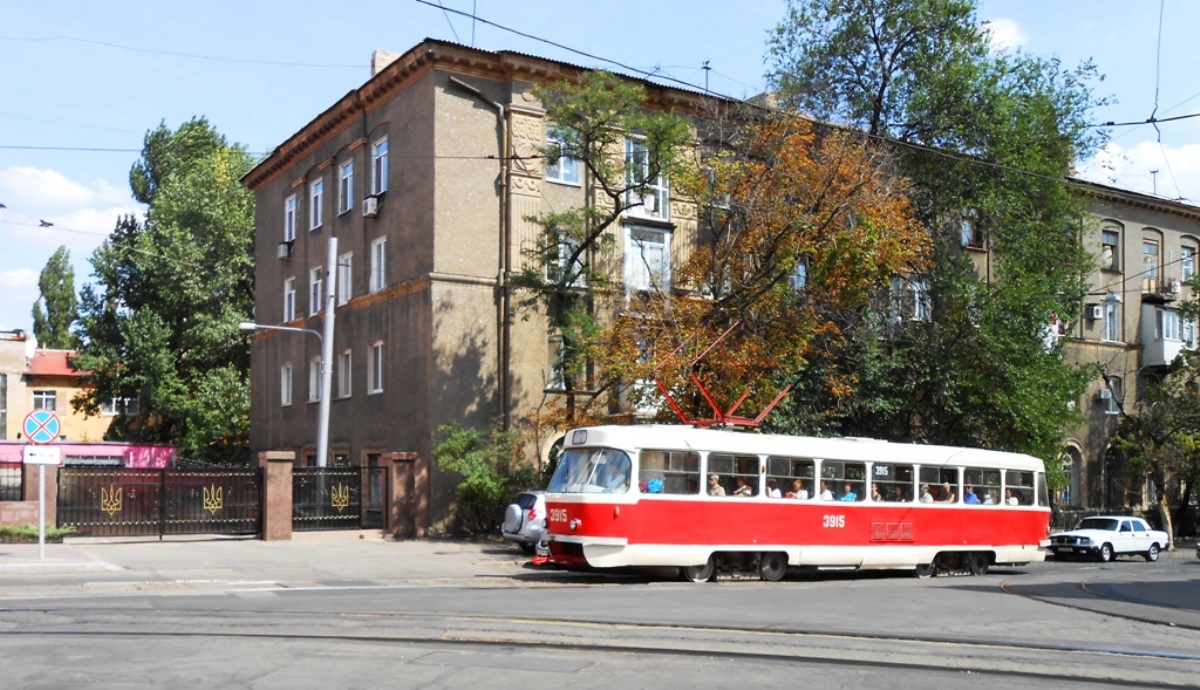 Донецк. Tatra T3 (двухдверная) №3915