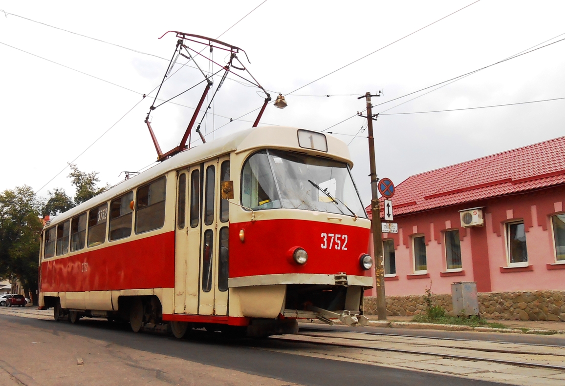 Донецк. Tatra T3 (двухдверная) №3752