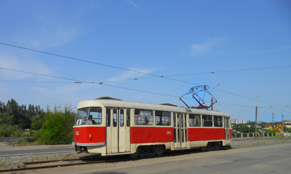 Донецк. Tatra T3SU №916