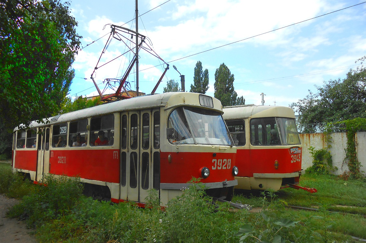 Донецк. Tatra T3SU №3928, Tatra T3SU №3945