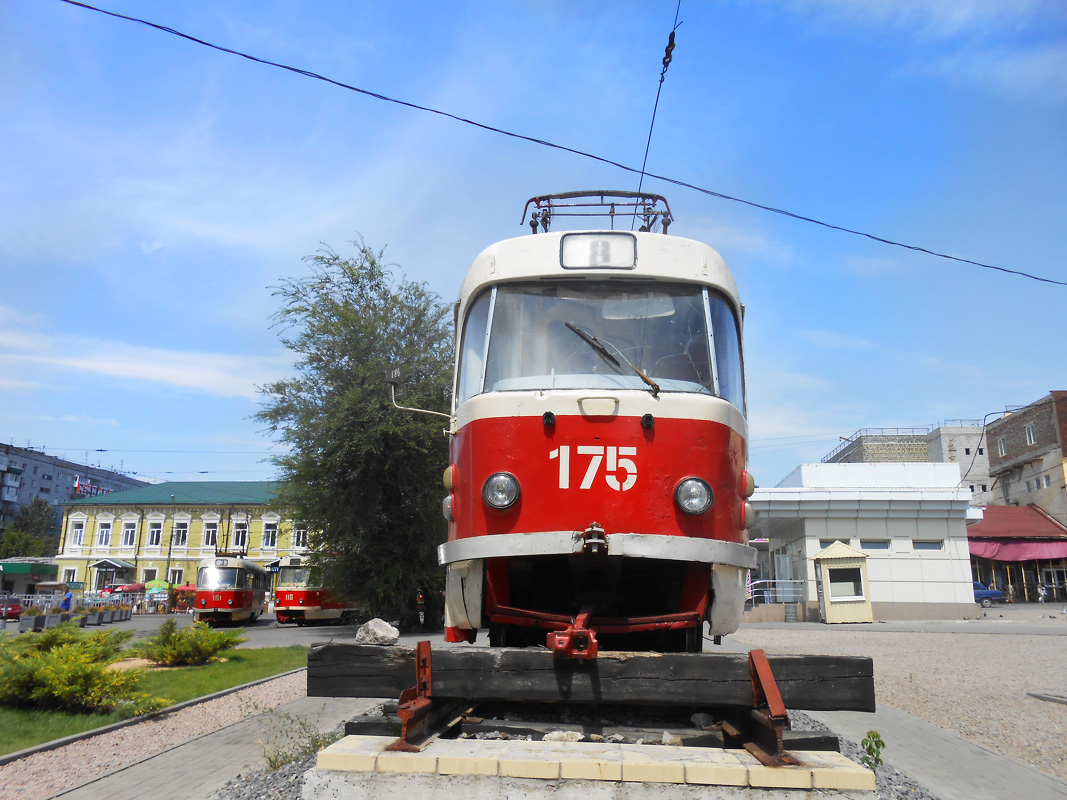Донецк. Tatra T3SU №175