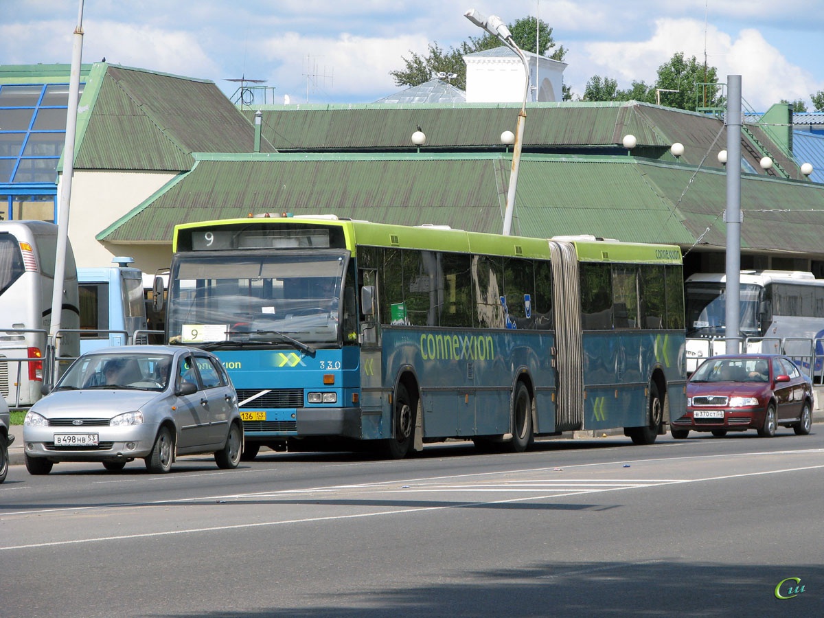 Великий Новгород. Den Oudsten B88 (Volvo B10MA-55) ае136