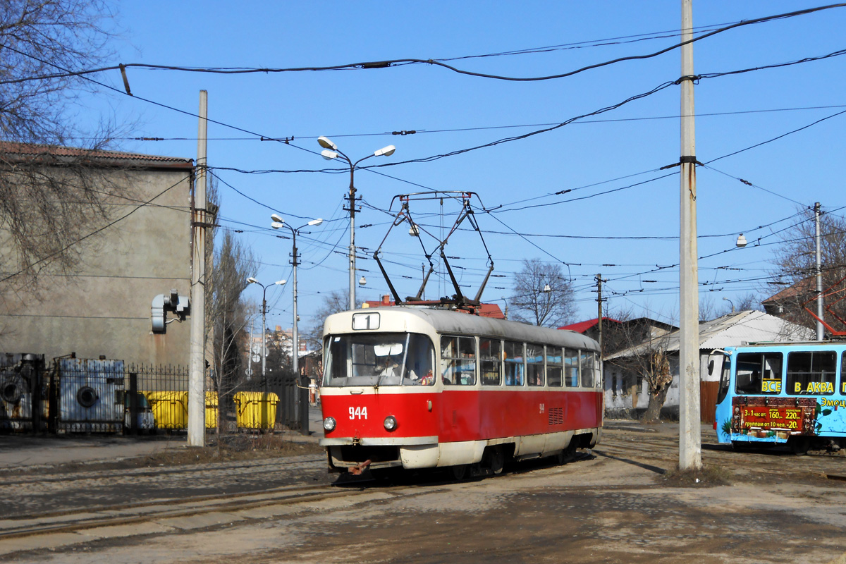 Донецк. Tatra T3SU №944
