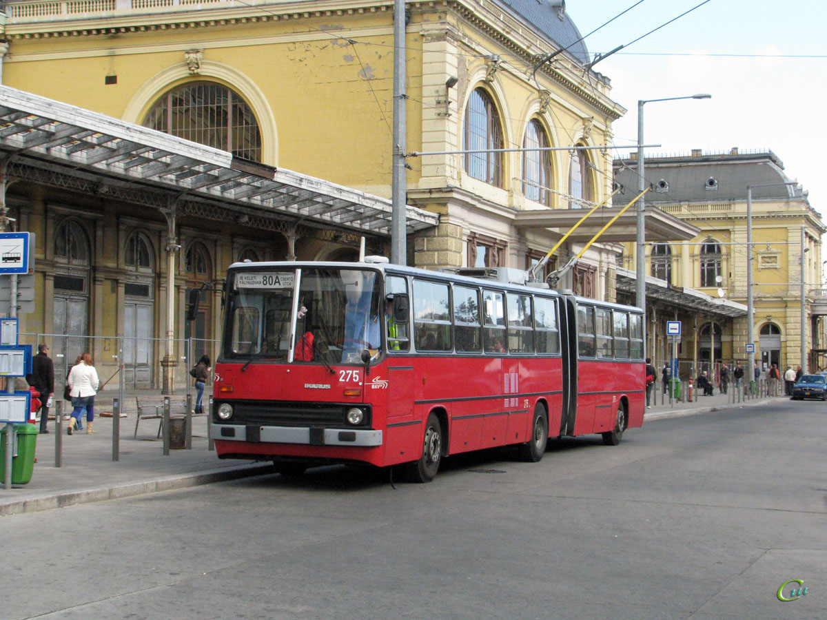 Будапешт. Ikarus 280.94 №275