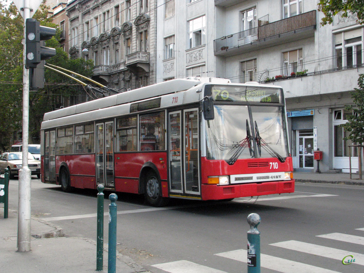 Будапешт. Ikarus 412.81T №710