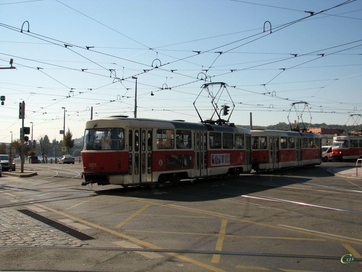 Прага. Tatra T3R.P №8221
