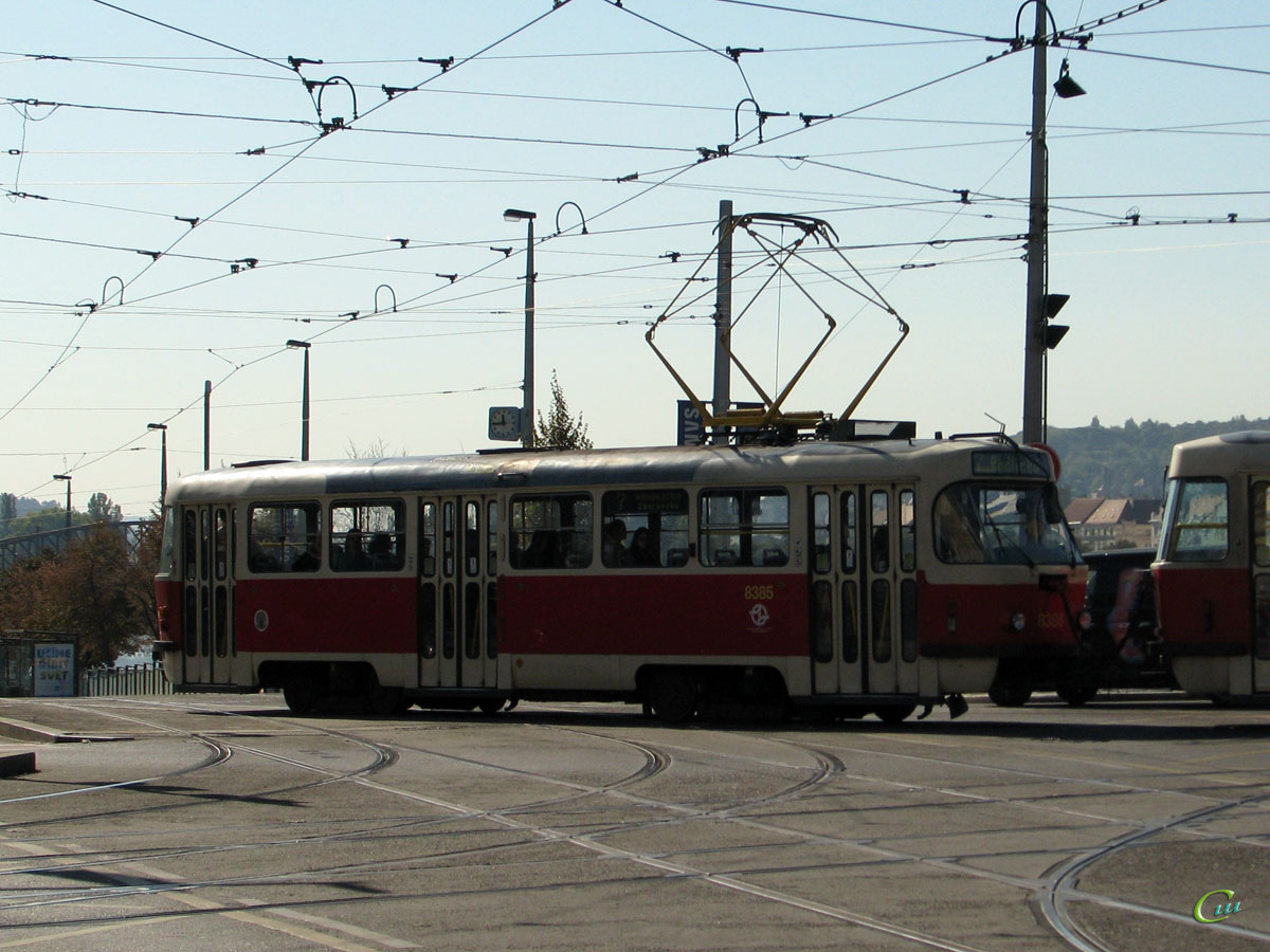 Прага. Tatra T3R.P №8385