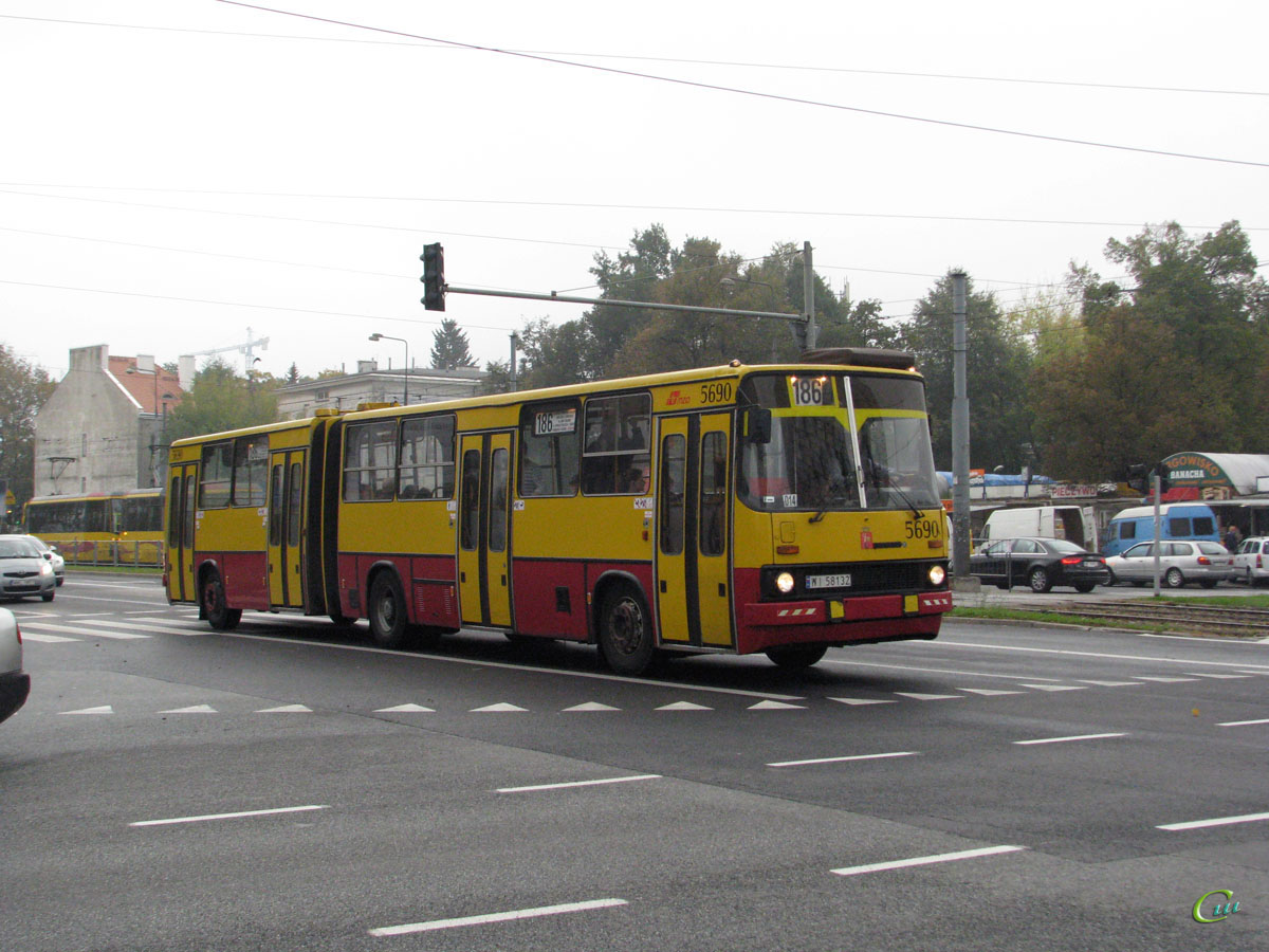 Варшава. Ikarus 280.70E WI 58132