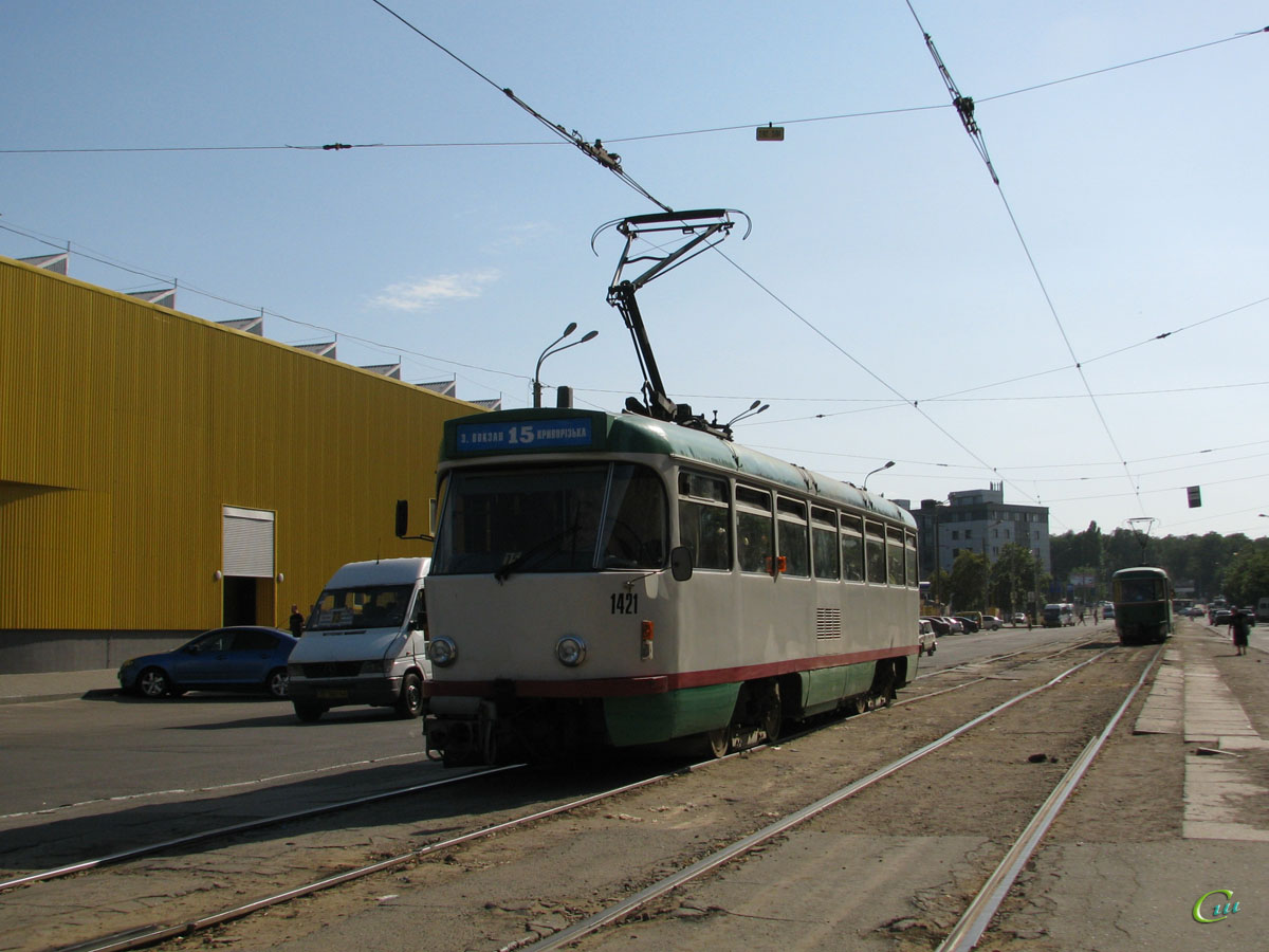 Днепр. Tatra T4DM №1421