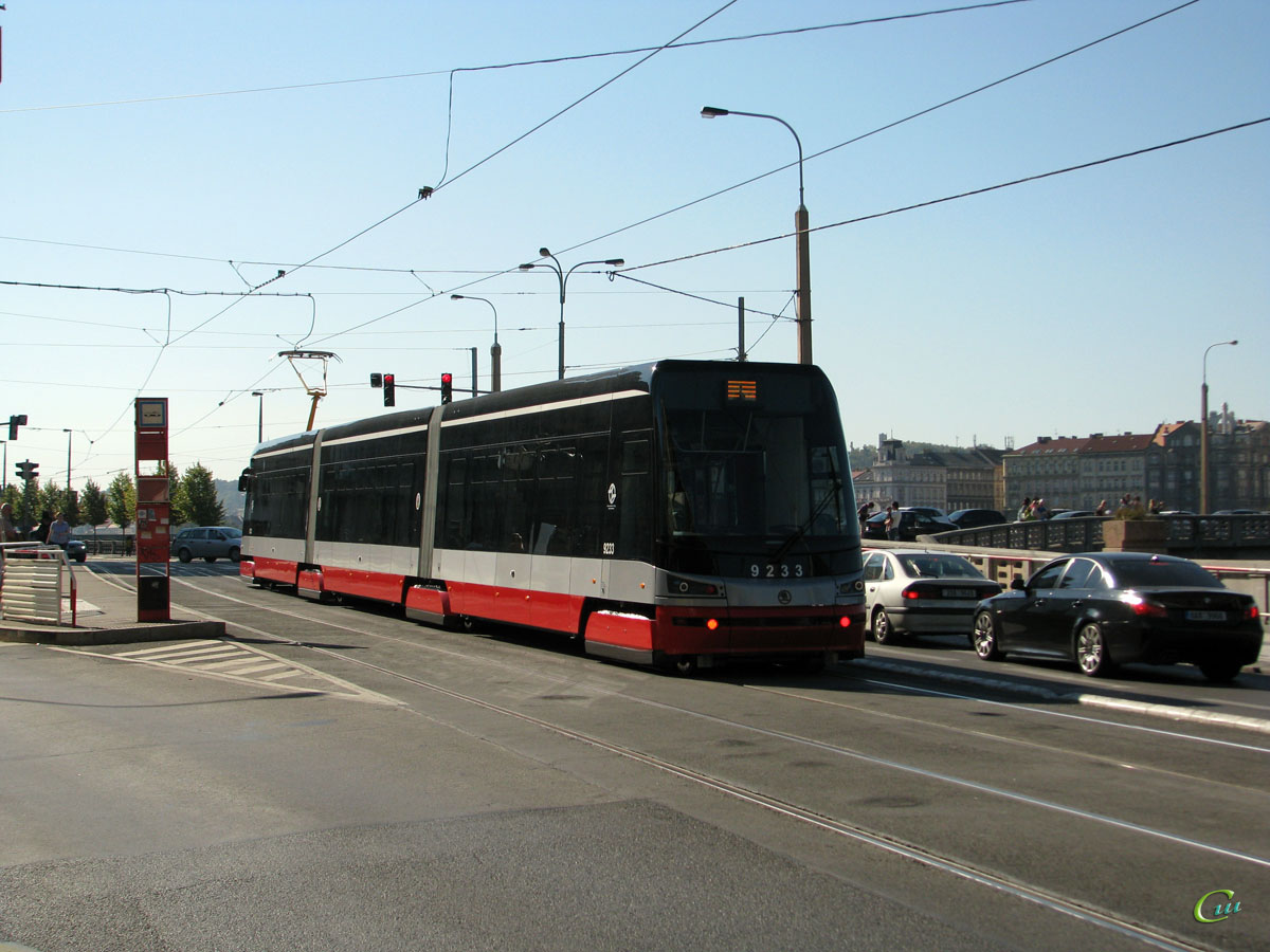 Прага. Škoda 15T №9233