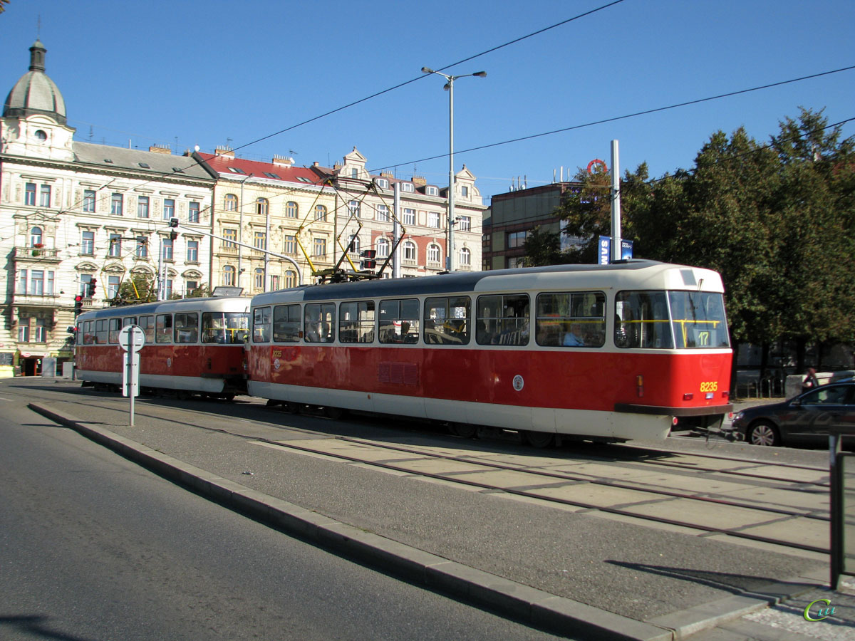 Прага. Tatra T3R.P №8235