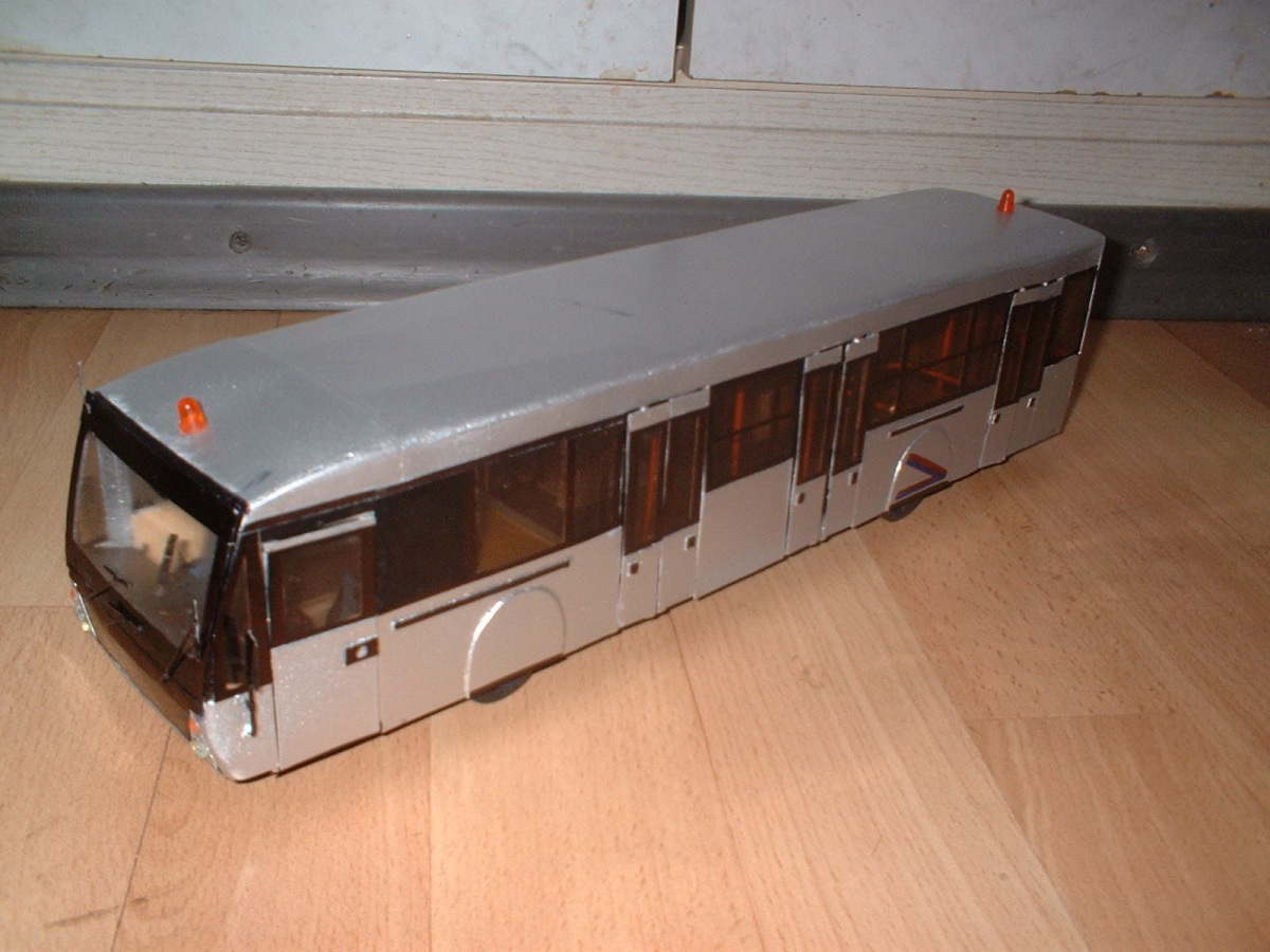 Санкт-Петербург. Модель перронного автобуса МАЗ-171