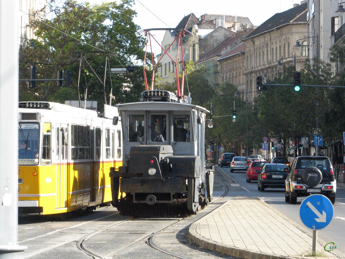 Будапешт. Двухосный моторный вагон №7122