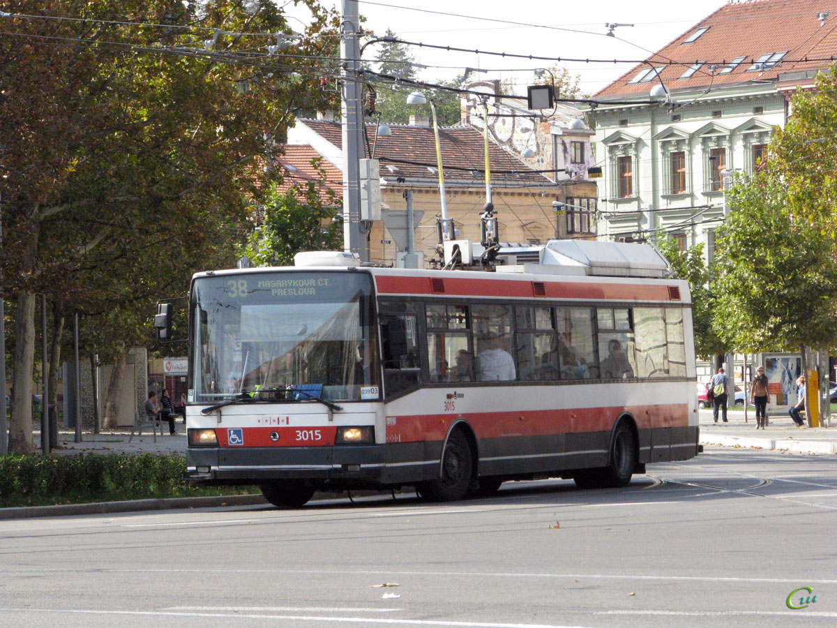 Брно. Škoda 21Tr №3015
