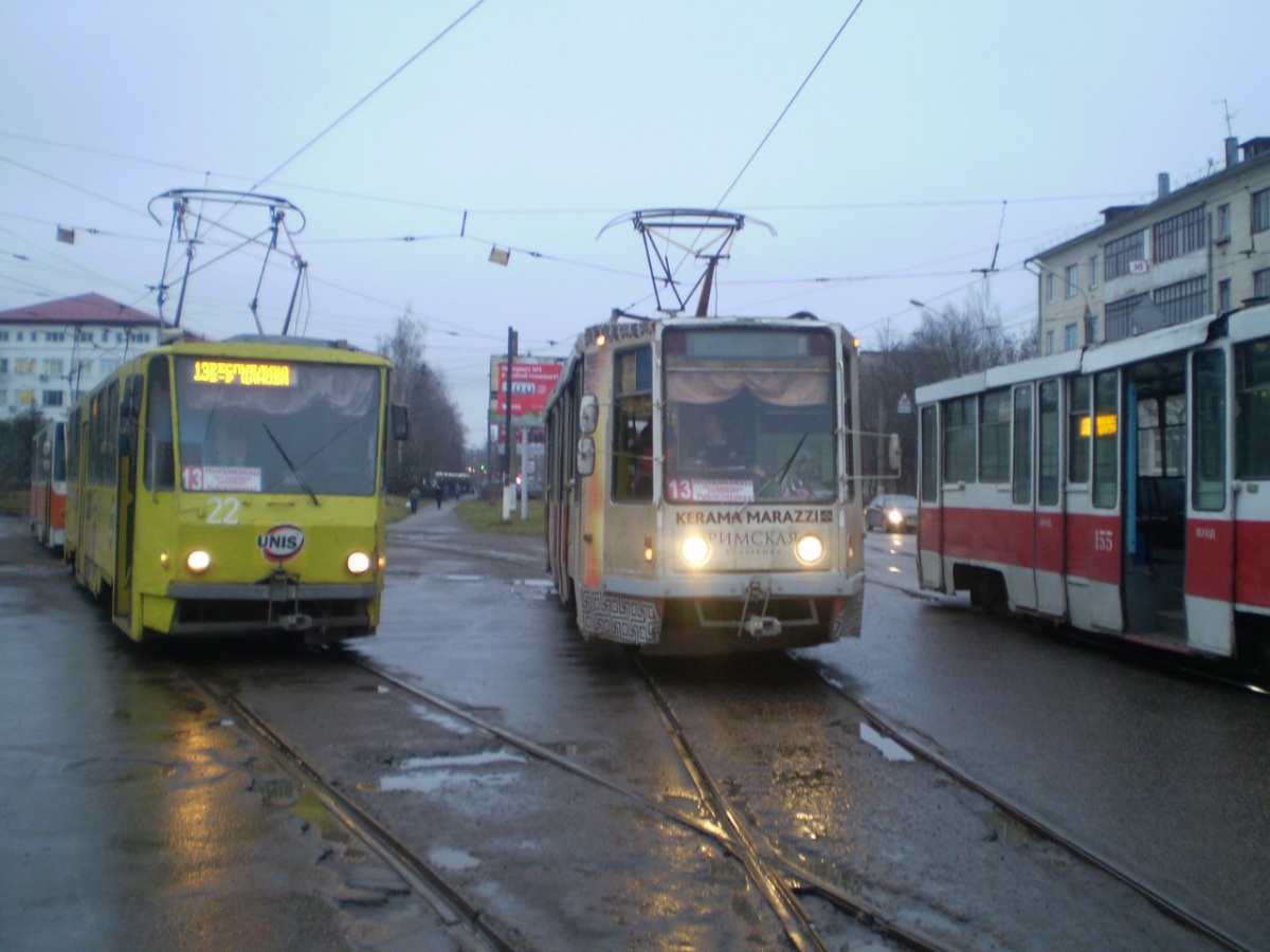 Тверь. Tatra T6B5 (Tatra T3M) №22, 71-608К (КТМ-8) №155, 71-608К (КТМ-8) №159