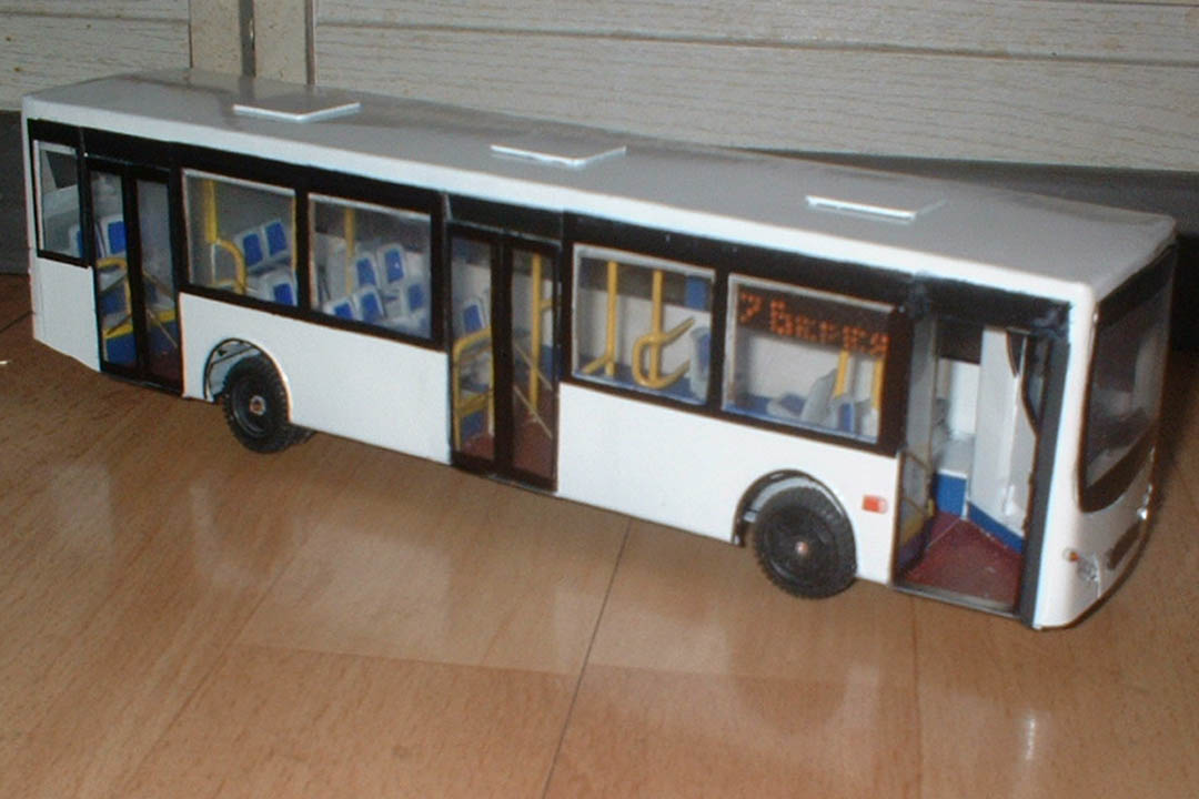 Санкт-Петербург. Масштабная модель автобуса Volgabus-5270