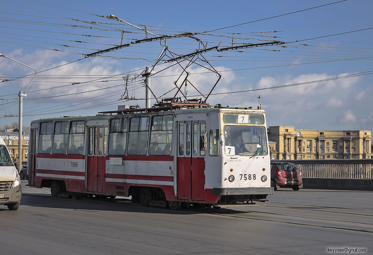 Санкт-Петербург. ЛМ-68М №7588