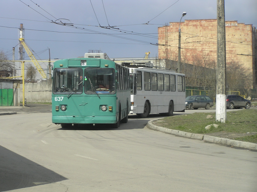 Одесса. ЗиУ-682В1 №637