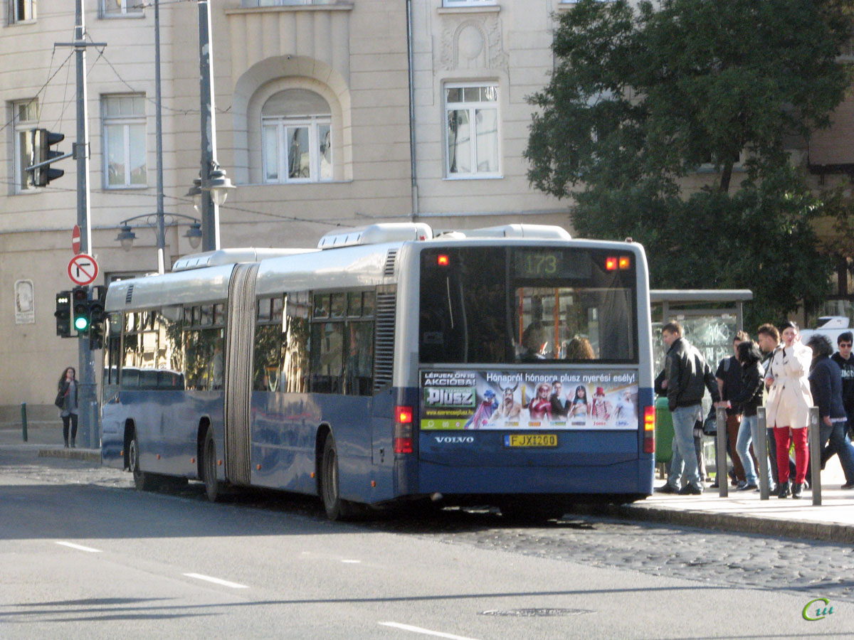Будапешт. Volvo 7700A FJX-200