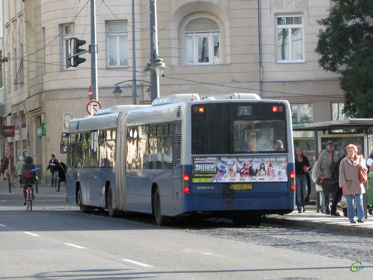 Будапешт. Volvo 7700A FJX-227
