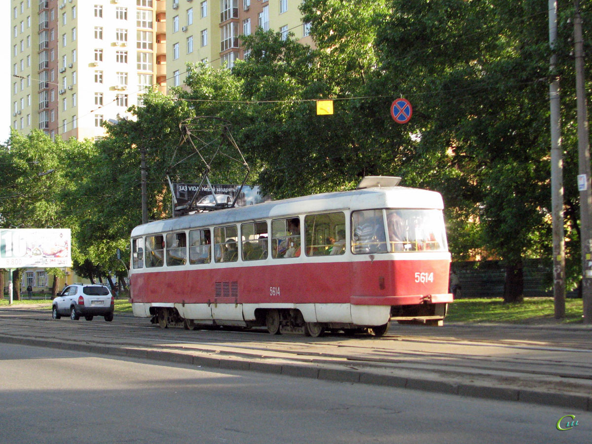 Киев. Tatra T3SU №5614