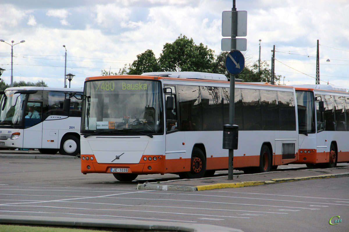 Рига. Volvo 8700LE JE-1039