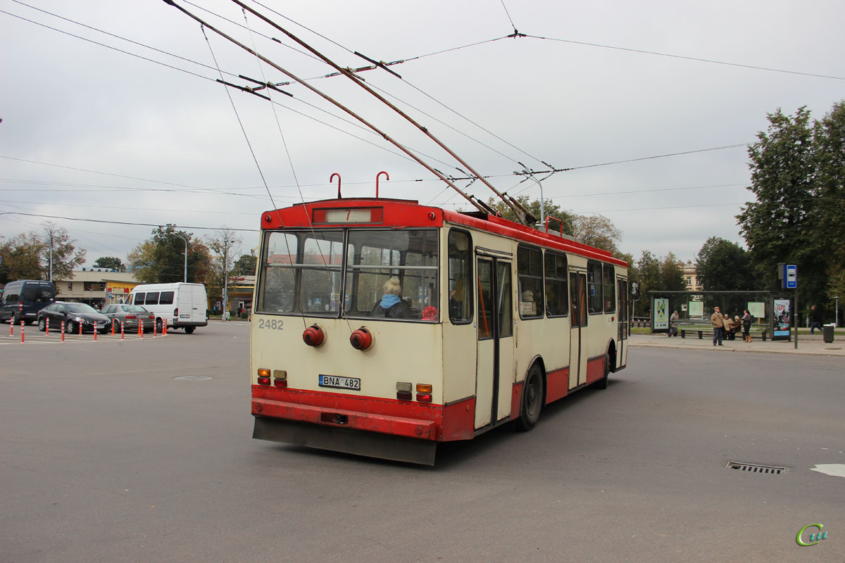 Вильнюс. Škoda 14Tr02/6 №2482