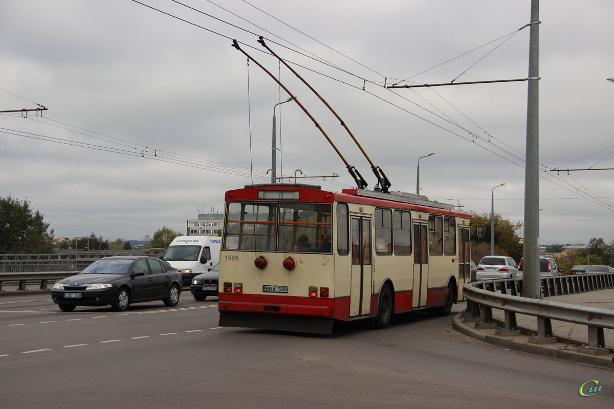 Вильнюс. Škoda 14Tr13/6 №1599