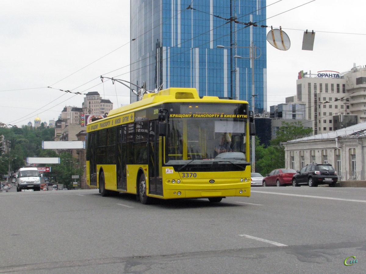 Киев. Богдан Т70110 №3370