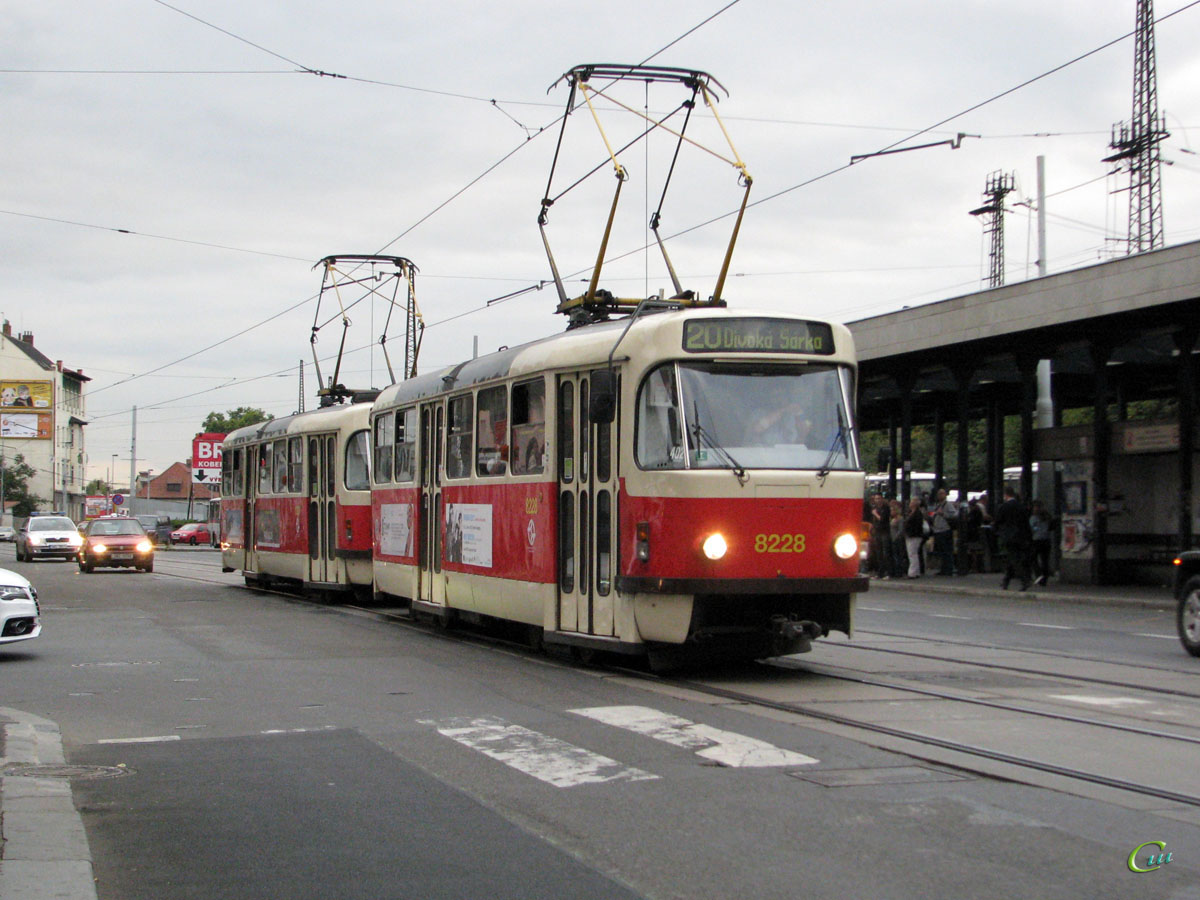 Прага. Tatra T3R.P №8228