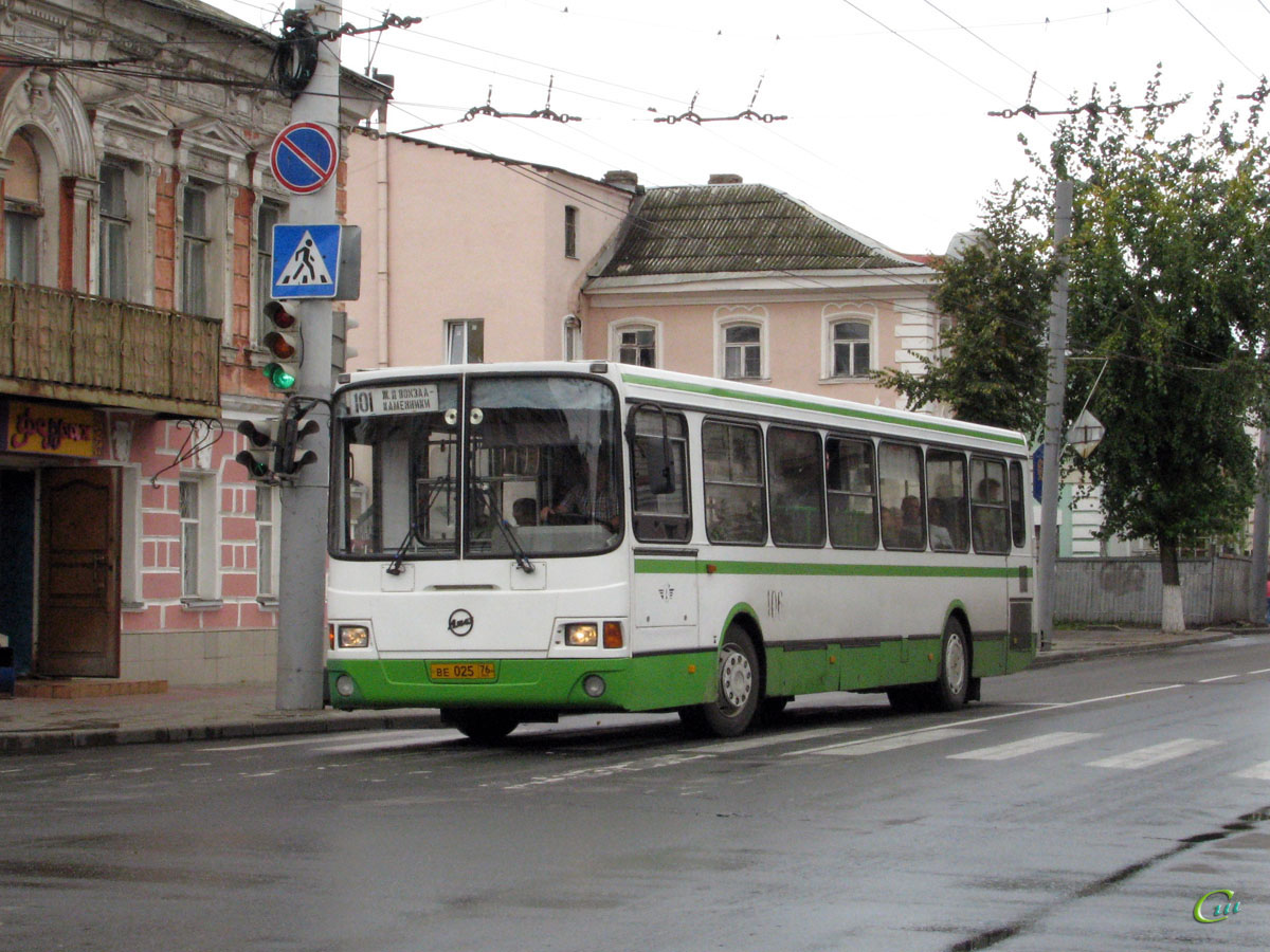 Рыбинский автобус. Автобусы Рыбинск. Рыбинск общественный транспорт. 25 Автобус Рыбинск.
