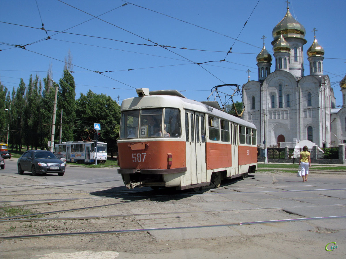 Харьков. Tatra T3SU №587