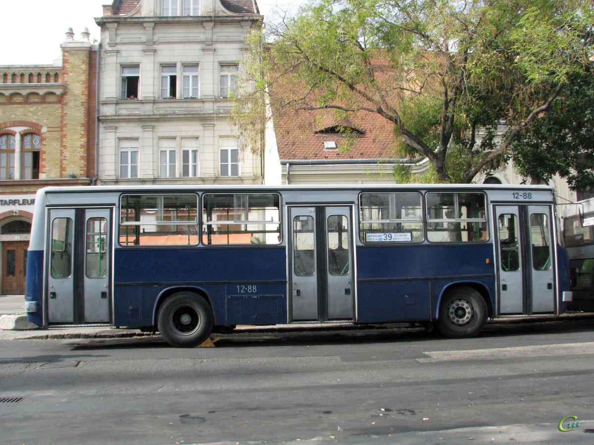 Будапешт. Ikarus 260.45 BPI-288