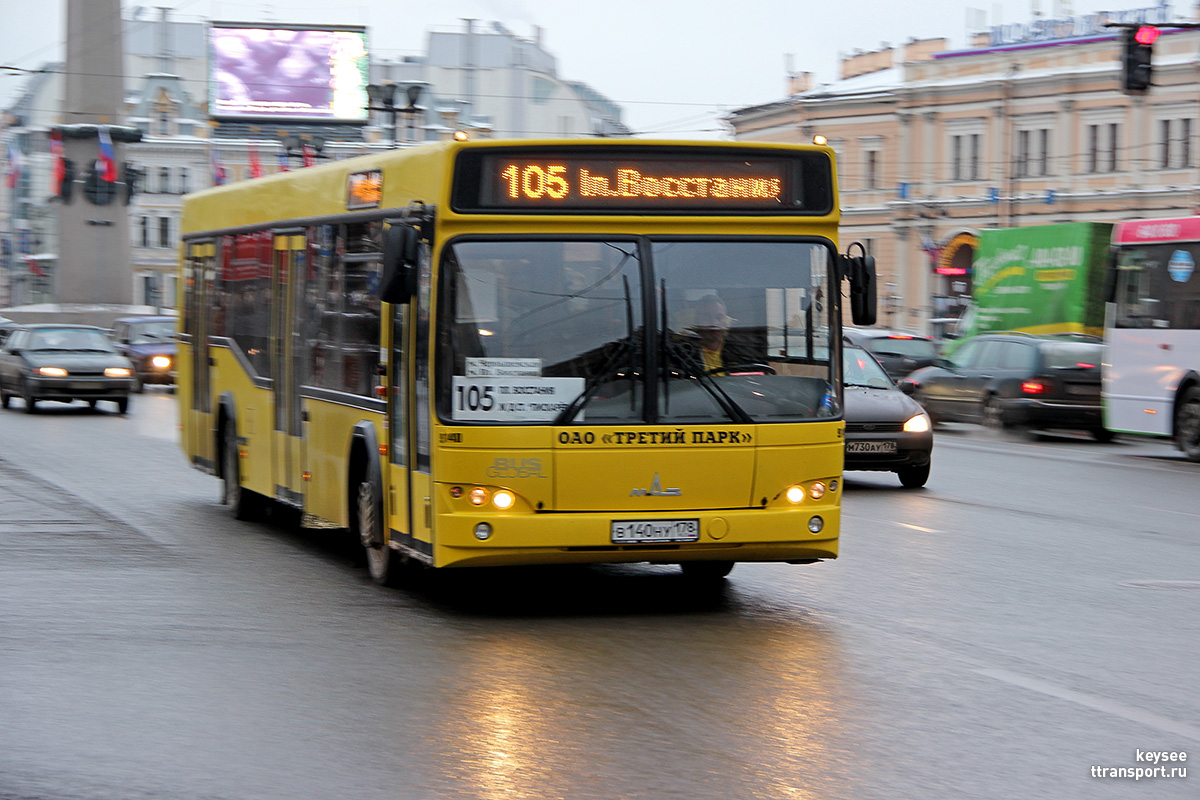 Санкт-Петербург. МАЗ-103.468 в140ну