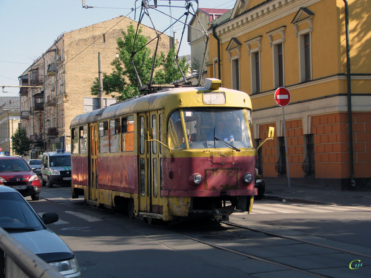 Киев. Tatra T3SU №5772