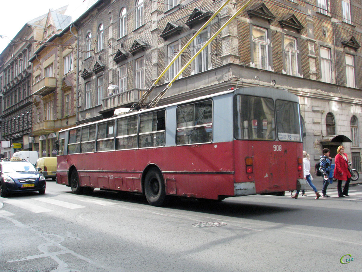 Будапешт. ЗиУ-682УВ №908