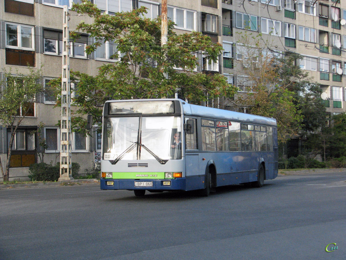 Будапешт. Ikarus 412 BPI-068